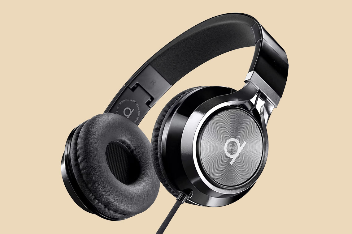 Artix CL750 Wired Headphones Banner Image